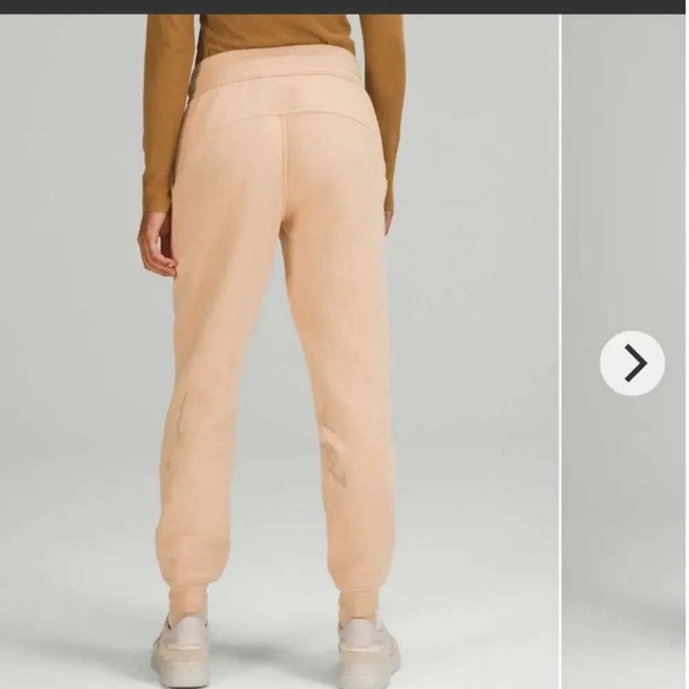 Lululemon Scuba High-Rise Jogger Pecan Tan size 2